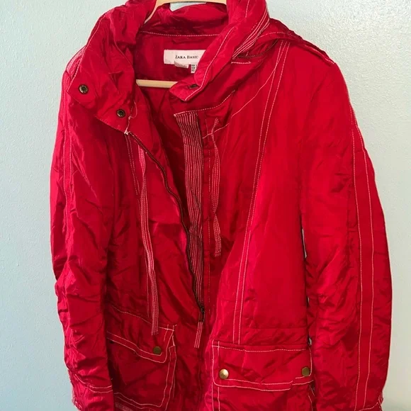 Zara Basic Women’s Red Raincoat Full Zip with Detachable Hoodie & Pockets, S
